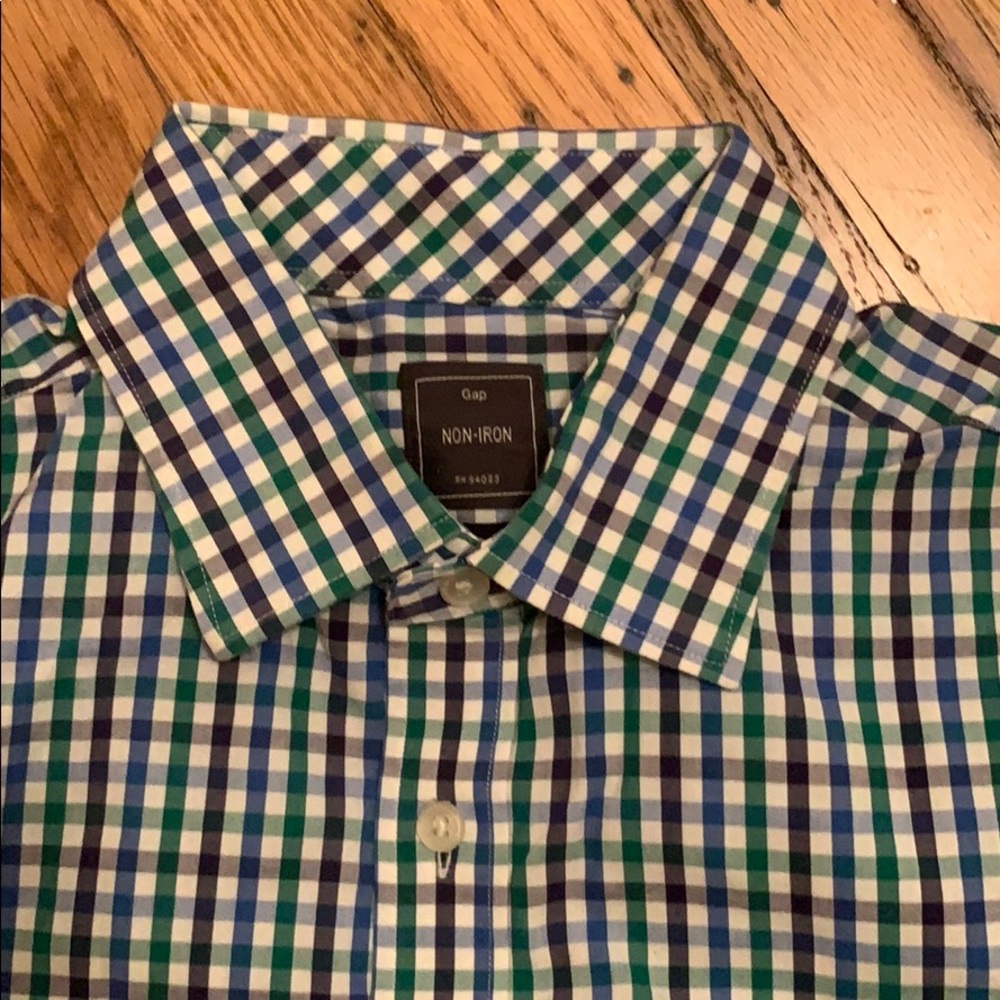 Gap men’s non-iron long sleeve button down shirt